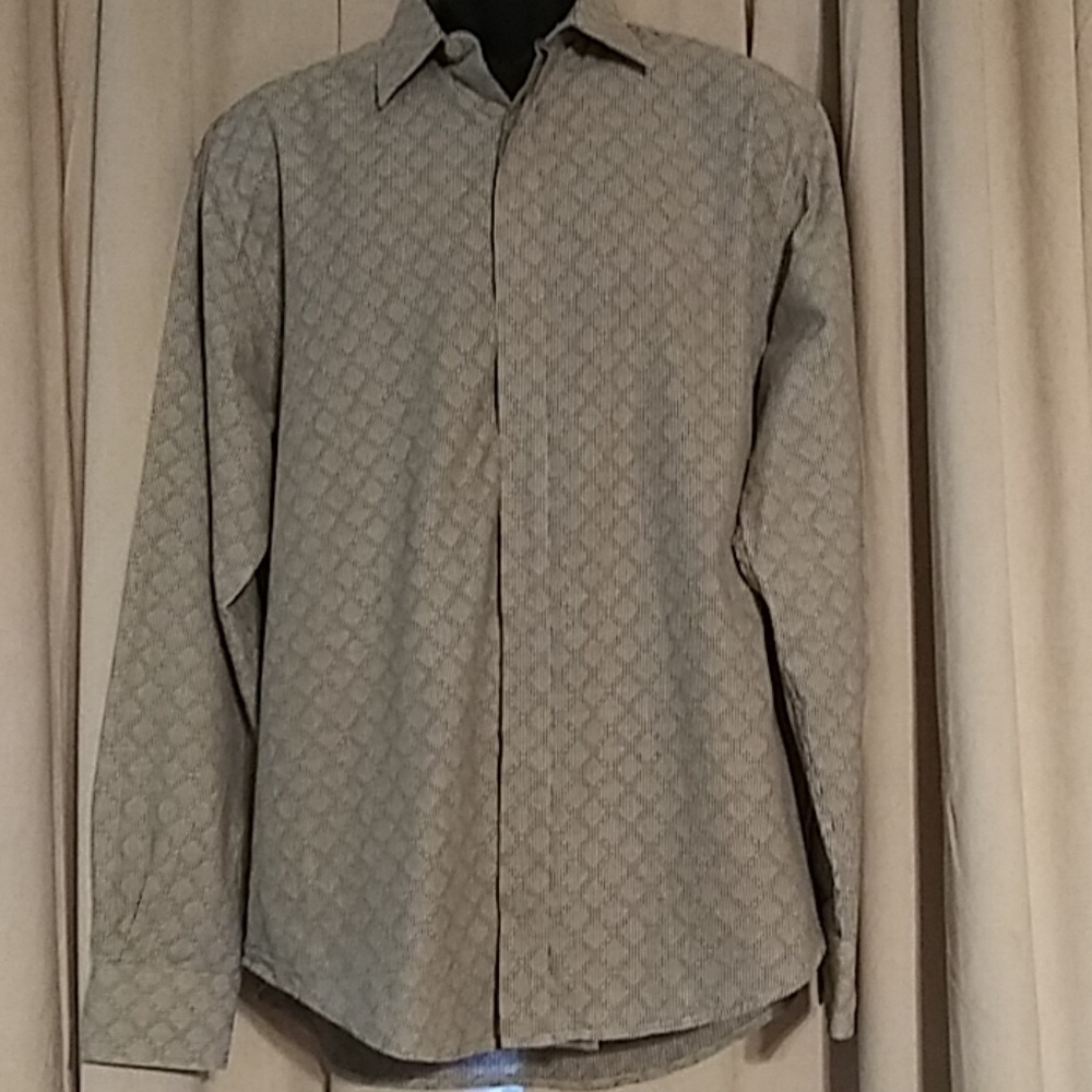 Shirt - Picture 2 of 4